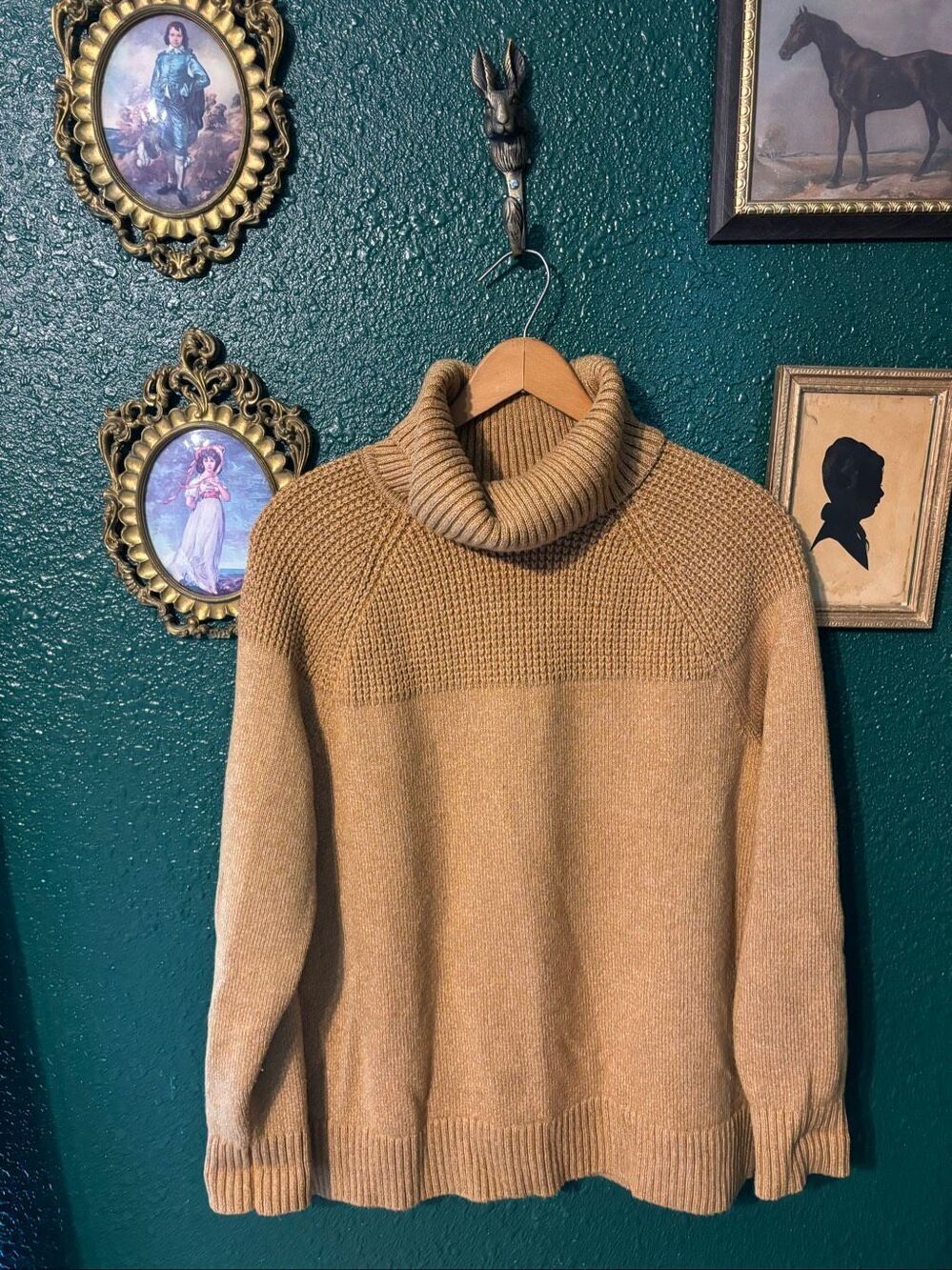 L.L.βBean Tan Vintage Turtleneck Sweater Sz Medium
